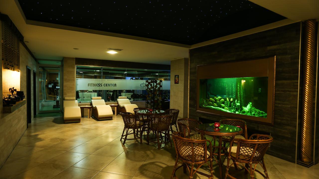 Sivas Bueyuek Hotel Exterior photo